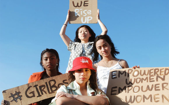 Diese Organisationen stärken gezielt Frauen und Mädchen Diese Organisationen stärken gezielt Frauen und Mädchen