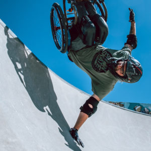 „Wer auf einen Rollstuhl angewiesen ist, sollte mit diesem auch umgehen können, um damit aktiv und selbstständig zu sein“ – INTERVIEW